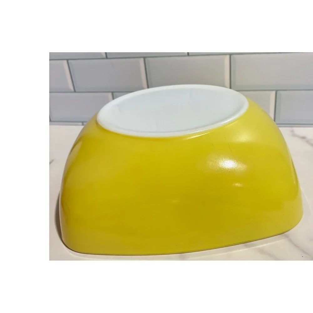 Vintage Pyrex Yellow Square Mixing Bowls Set of 2 Milk Glass MCM